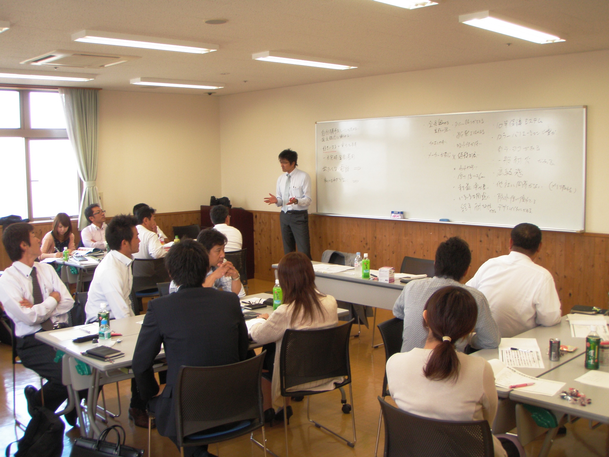 講演・個別勉強会(研修:フィジカル・WEB) – 創成窪田株式会社|設計事務所専門の経営コンサルティングで成長・成功をサポート